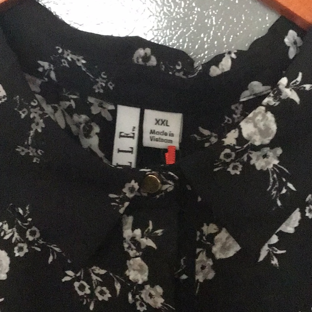 7️⃣ ELLE WOMENS TOP - Picture 3 of 8